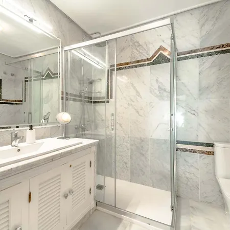 Vip Superior Dominion Apartment Estepona